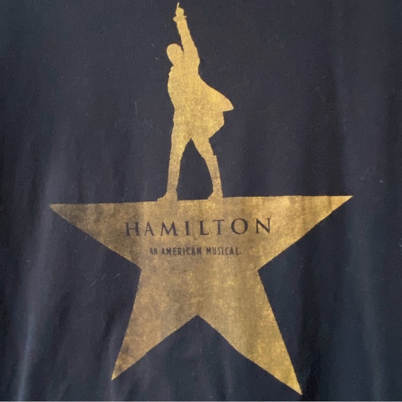 ♦️Hamilton women’s black and Gold short sleeves Tee 2021 Tour Size S♦️ - Picture 2 of 4